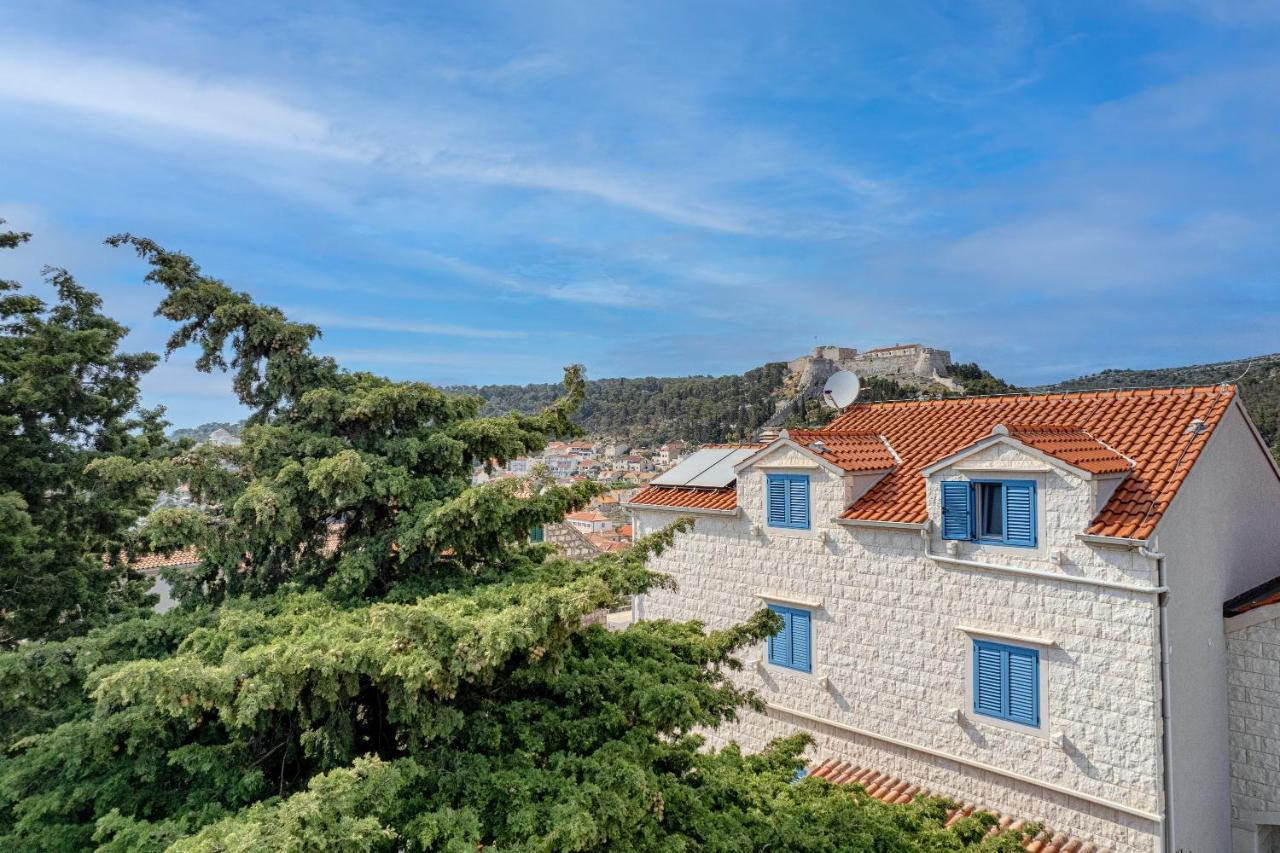 Capitis In The Center- Exclusive Apartment Hvar Town