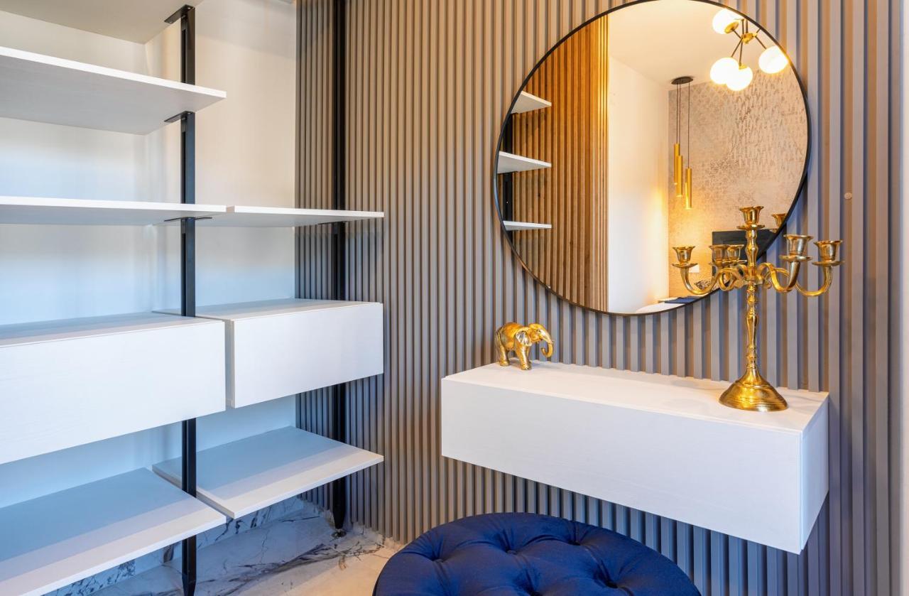 Capitis In The Center- Exclusive Apartment Hvar Town